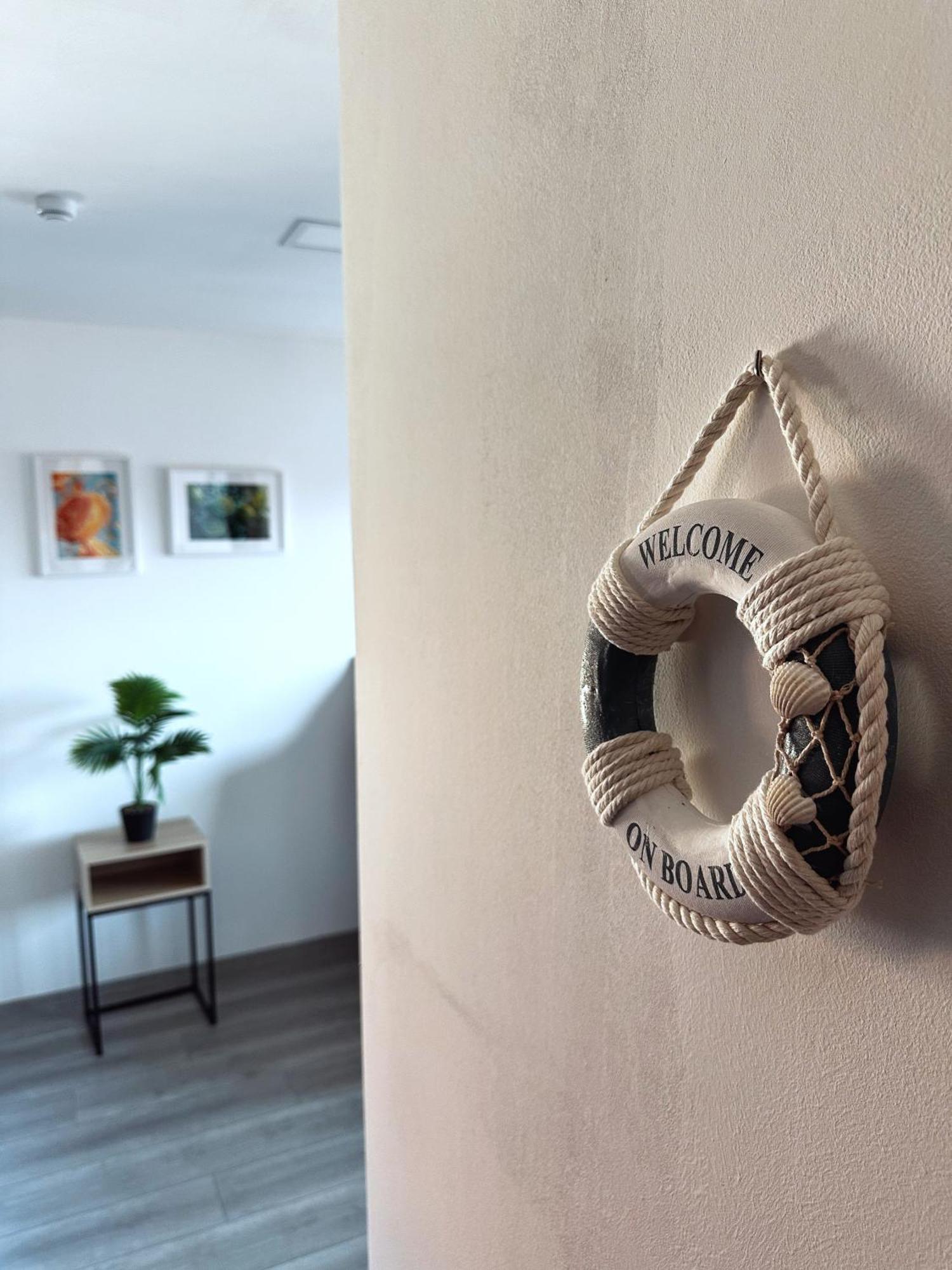 Monachus Apartments Vir Εξωτερικό φωτογραφία